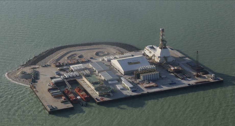 Living Quarters deployed offshore on an artificial island